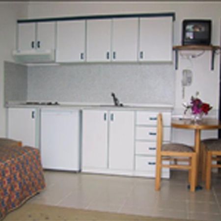 Violin Apartments 图尔古特雷斯 外观 照片
